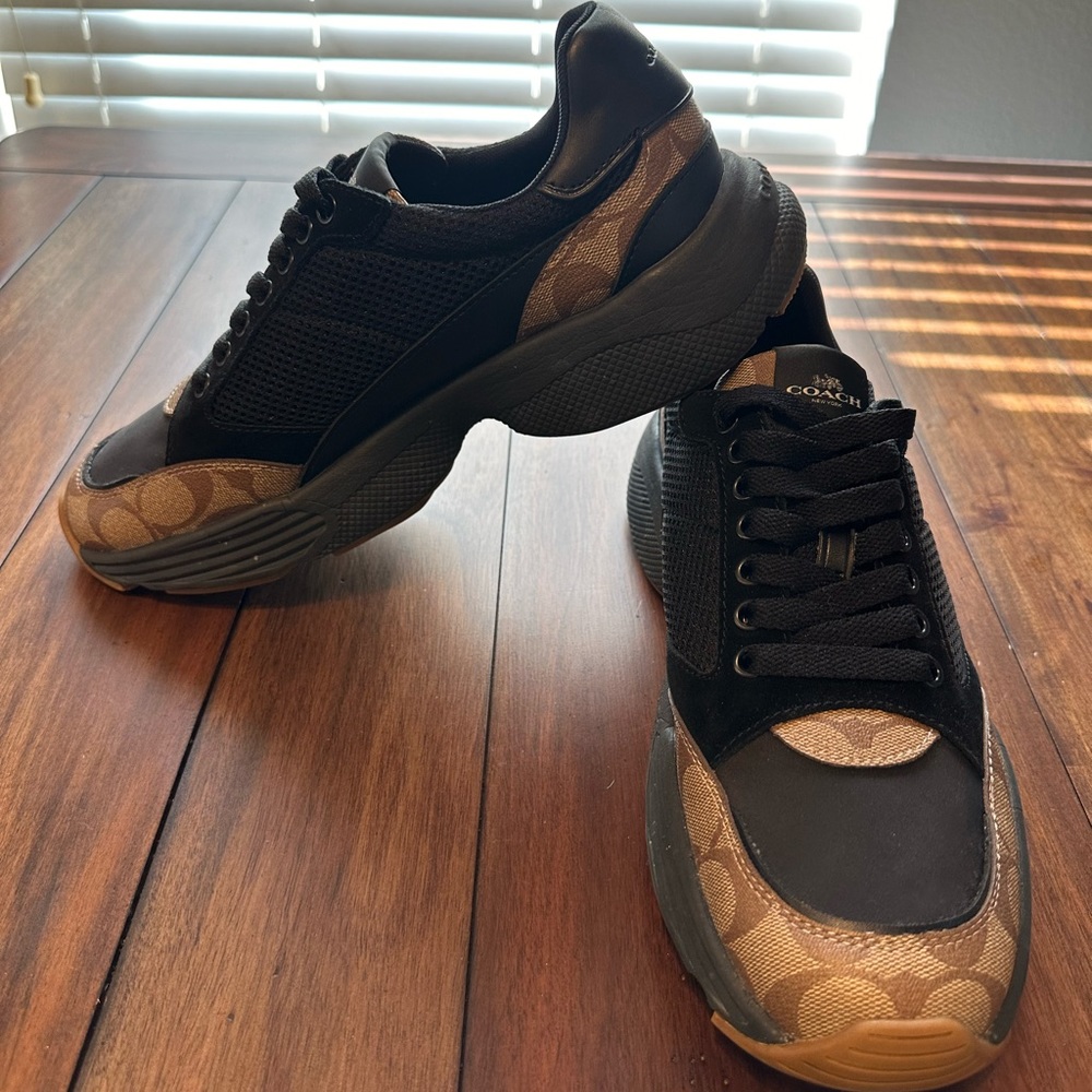 Coach Mens Shoes. Size 10. Black and Signature. New.